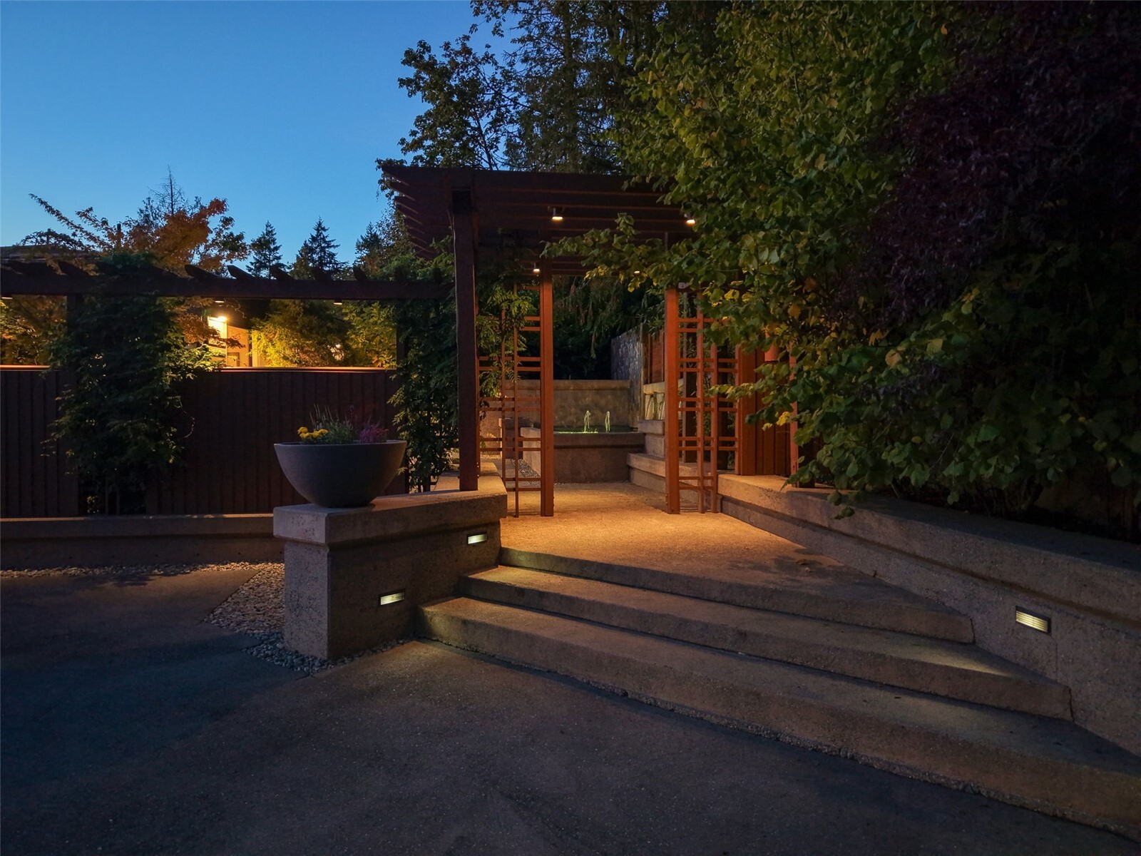 12013 206th Place Property Photo 3