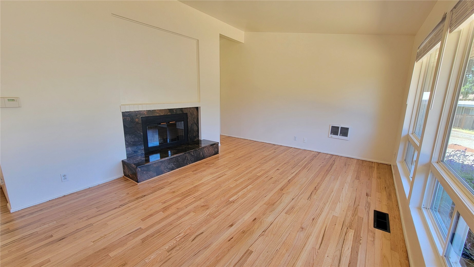 12051 Se 42nd Street Property Photo 8