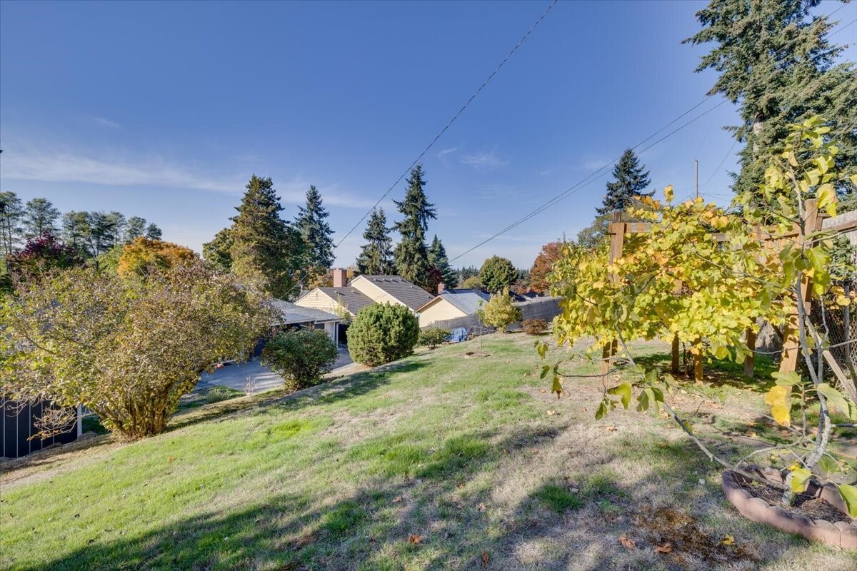 17040 3rd Avenue Property Photo 25