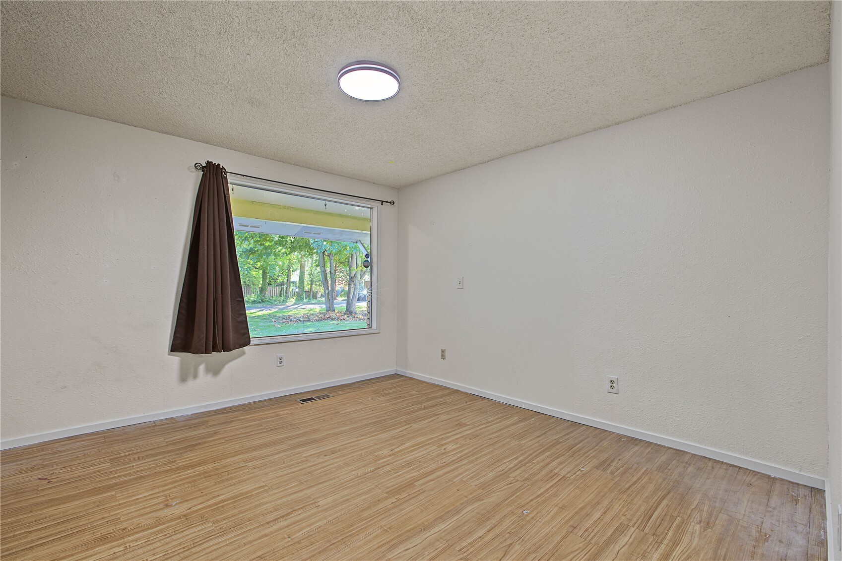 1601 Sunset Way Property Photo 16