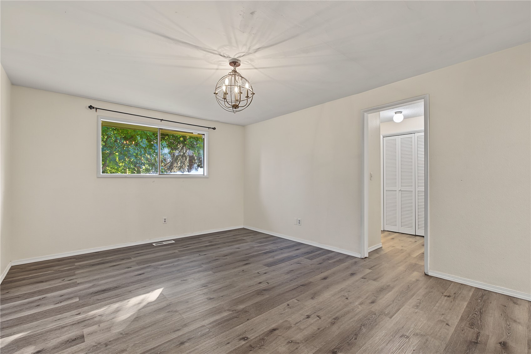 1601 Sunset Way Property Photo 27