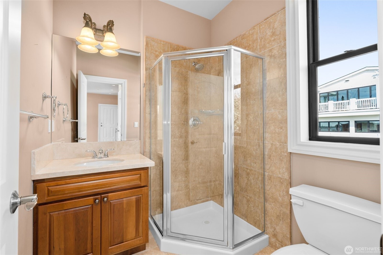 410 8th Avenue Property Photo 22