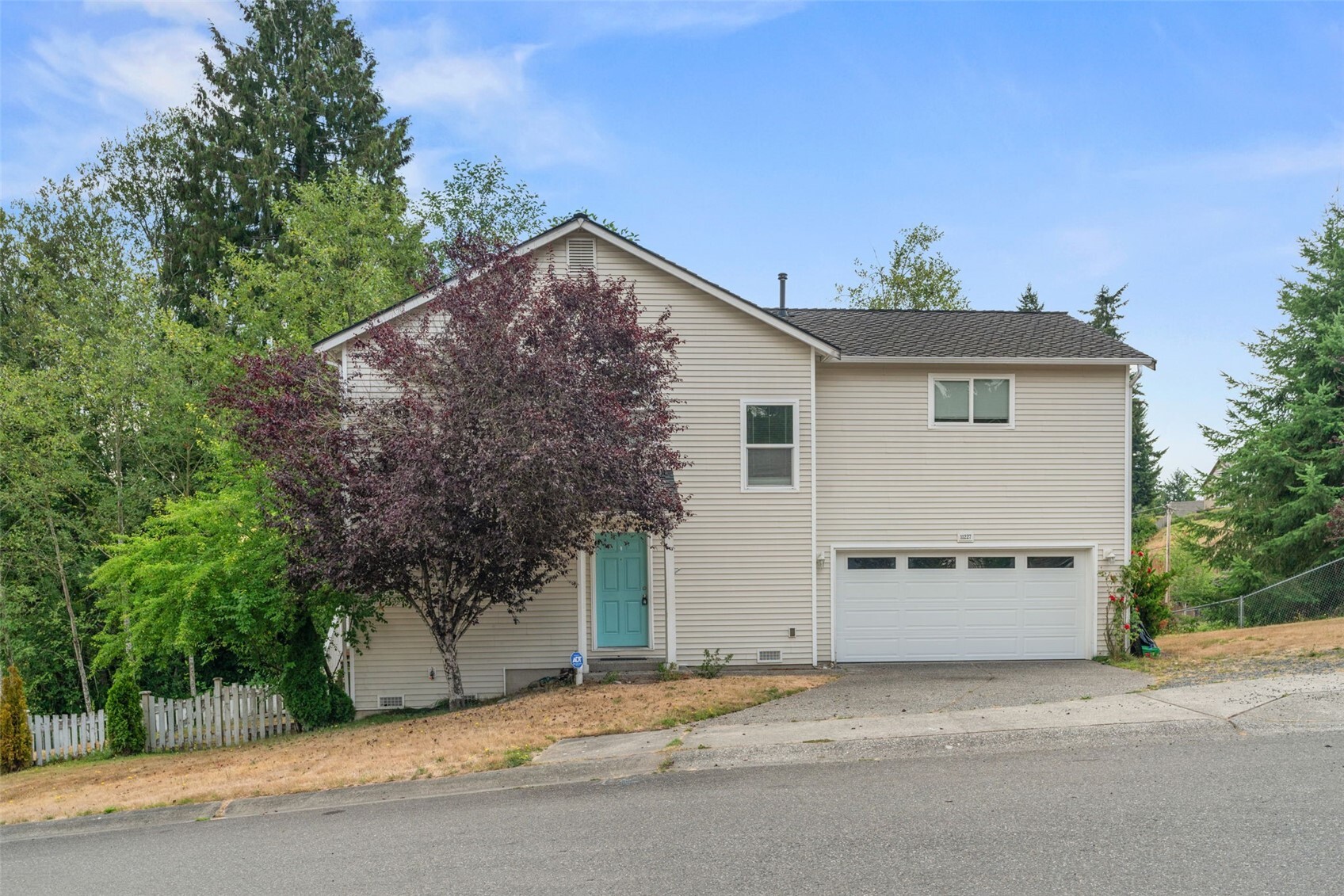 11227 54th Avenue Property Photo 1