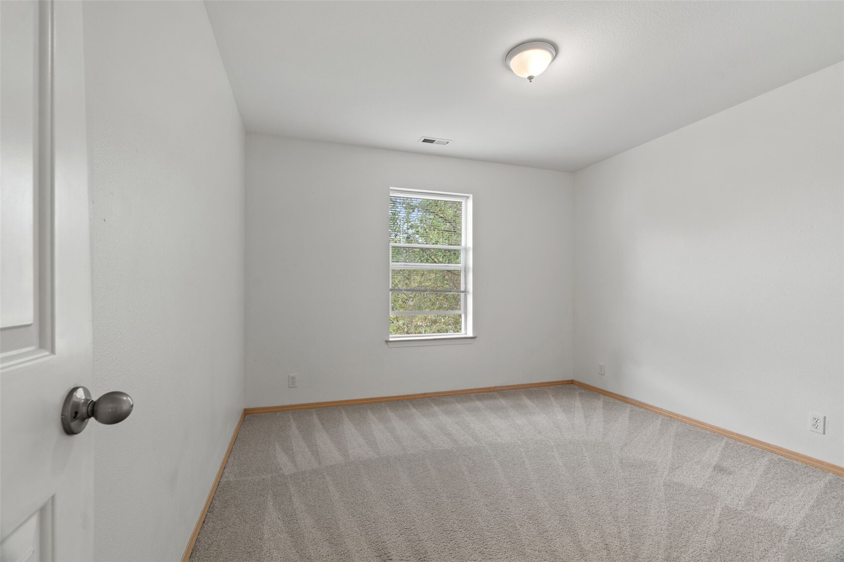 11227 54th Avenue Property Photo 13
