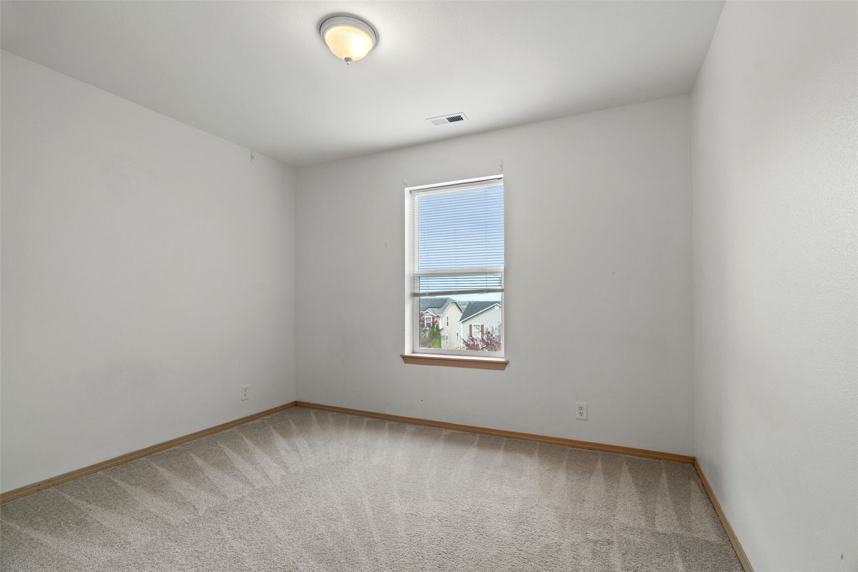11227 54th Avenue Property Photo 14