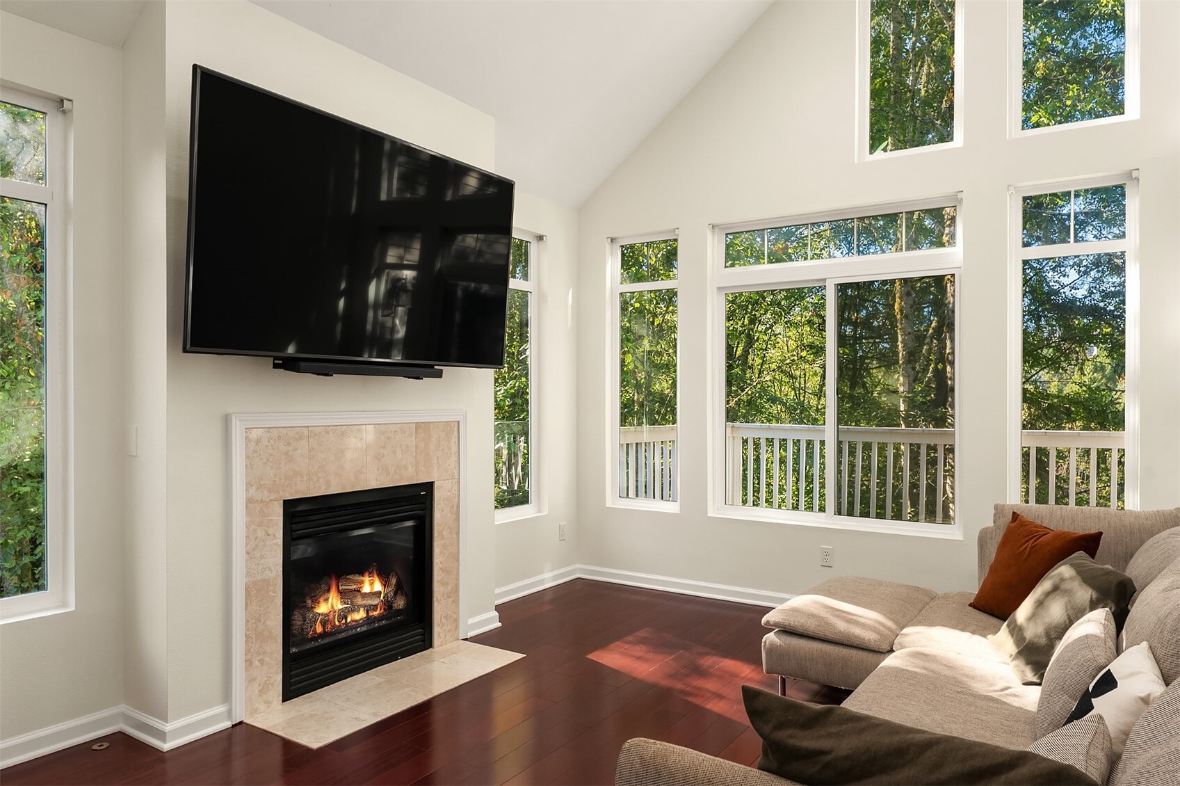 6515 Se Cougar Mountain Way Way 1 Property Photo 6