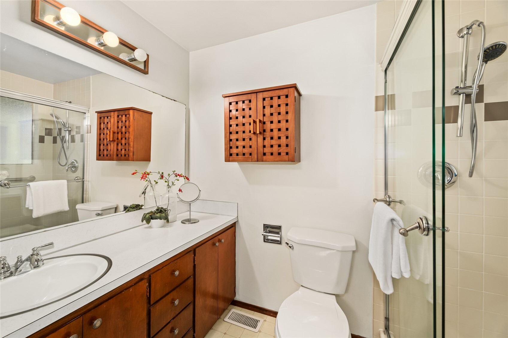 4553 53rd Avenue Property Photo 12