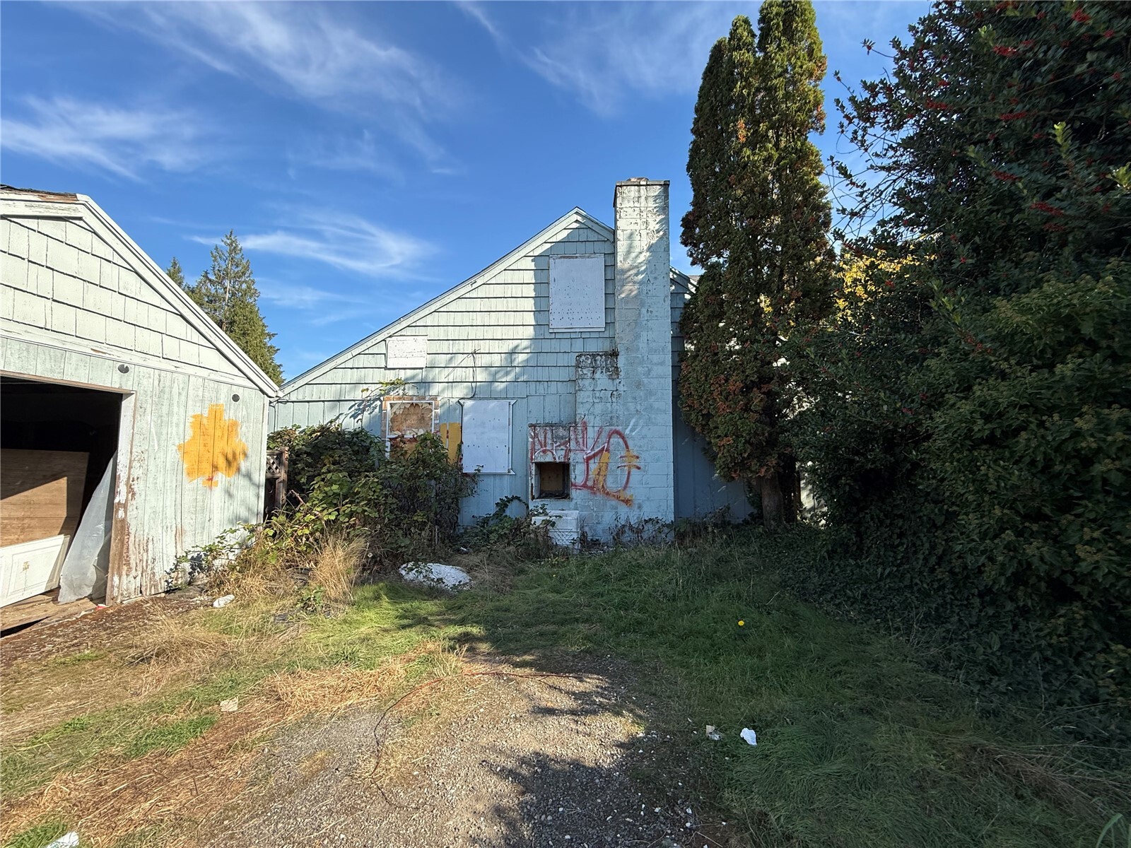 219 Tilley Avenue Property Photo 4