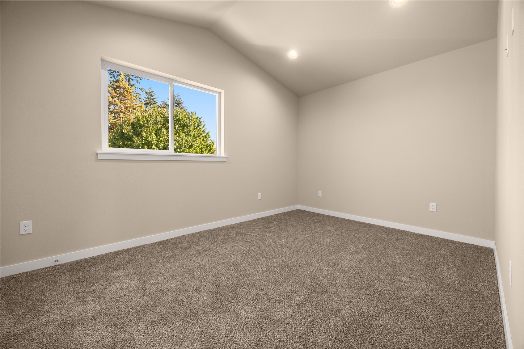 6611 Commercial Avenue 2 Property Photo 15