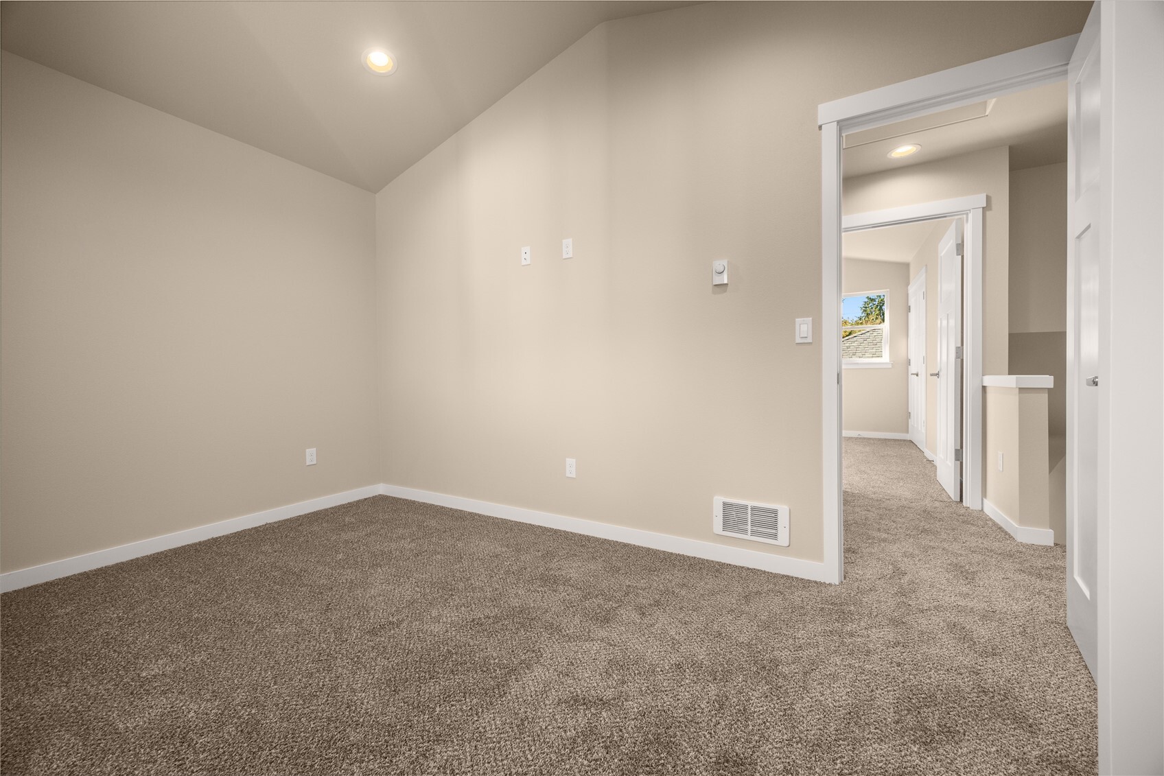 6611 Commercial Avenue 2 Property Photo 18