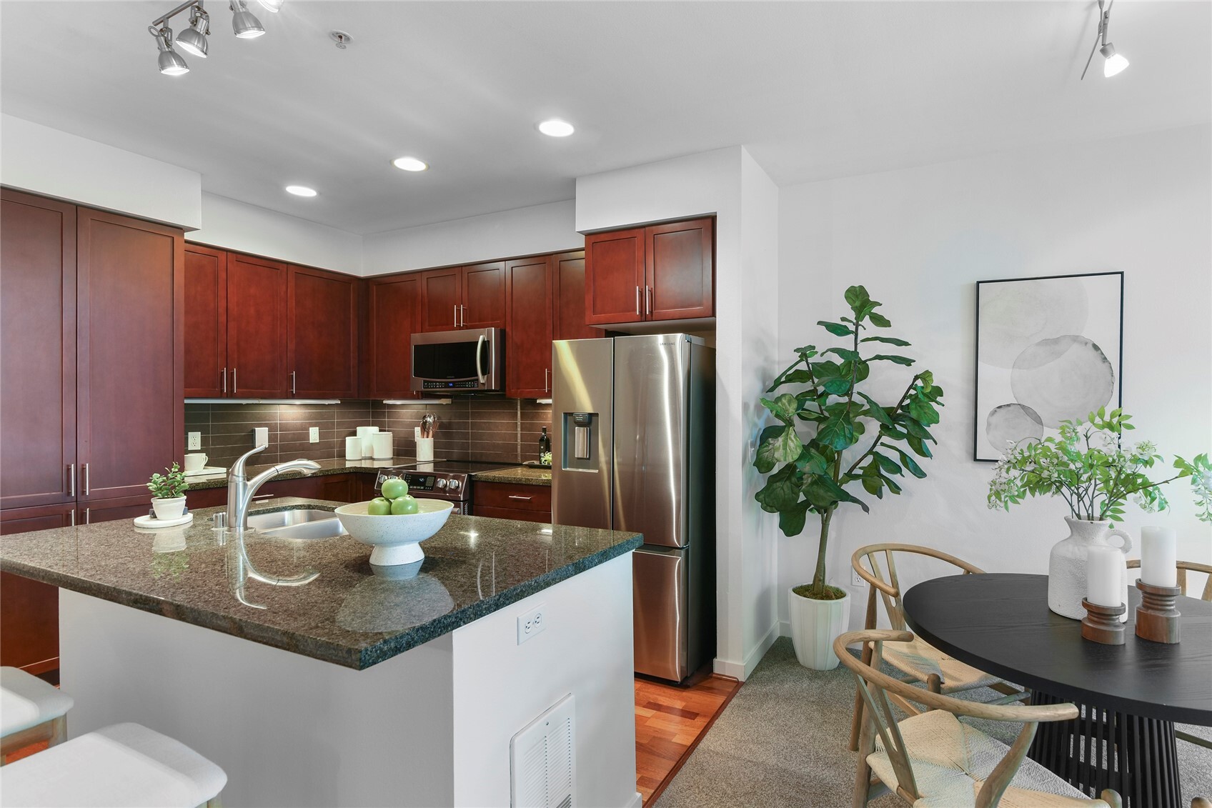 145 Ferncliff Avenue D341 Property Photo 12