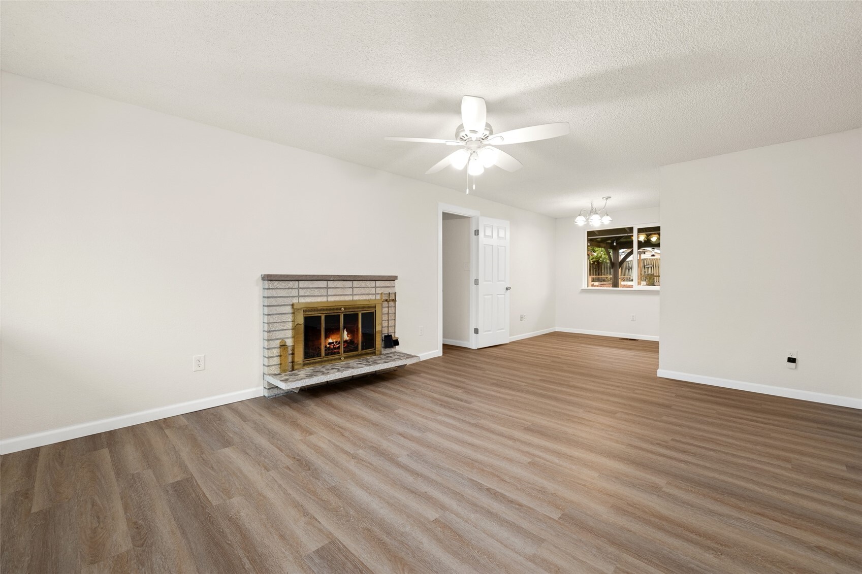 28601 47th Place Property Photo 3