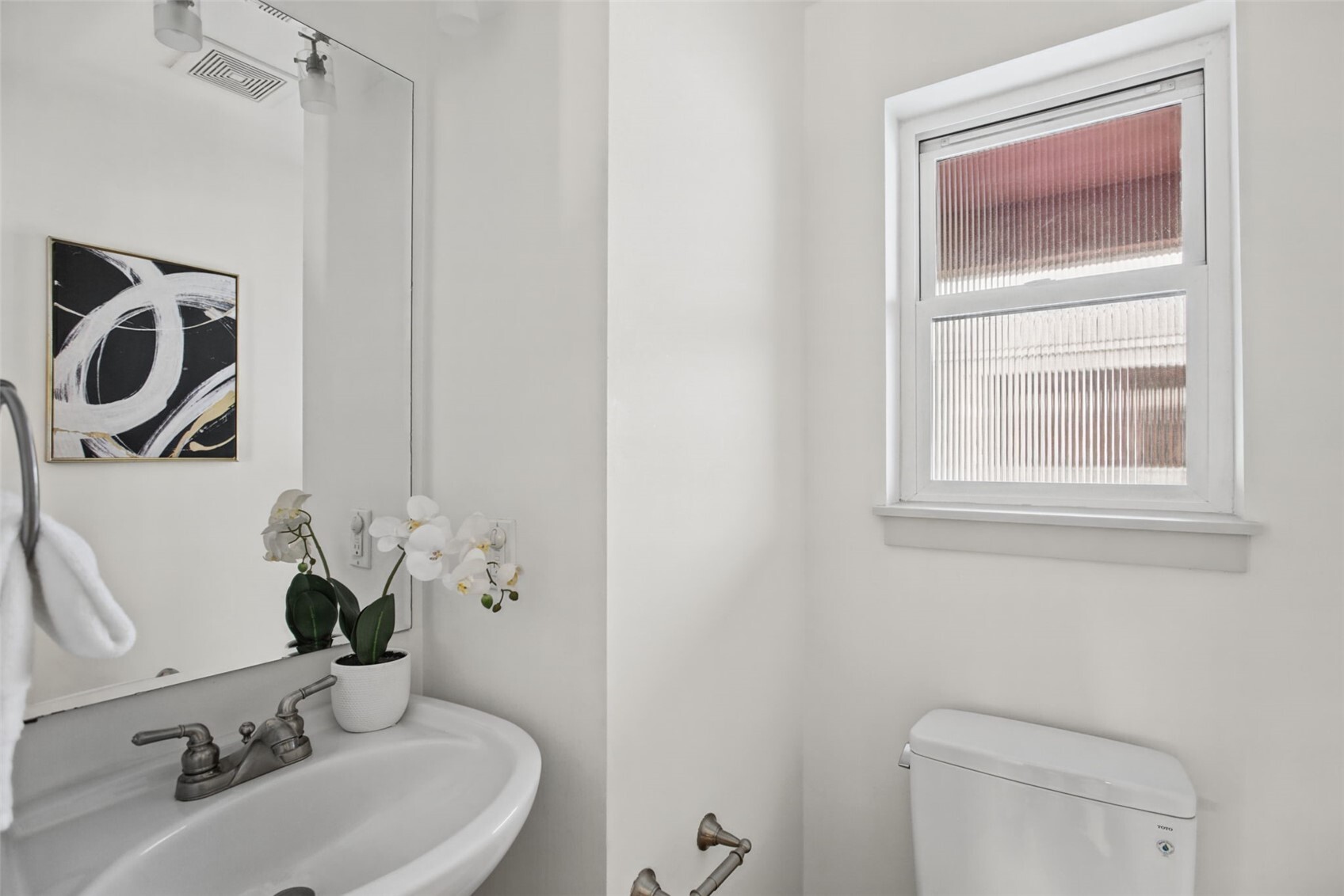 3607 N Interlake Ave B Property Photo 14