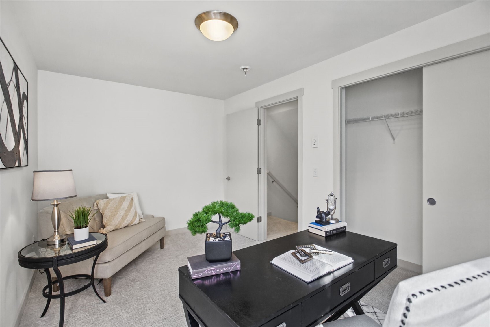 3607 N Interlake Ave B Property Photo 16