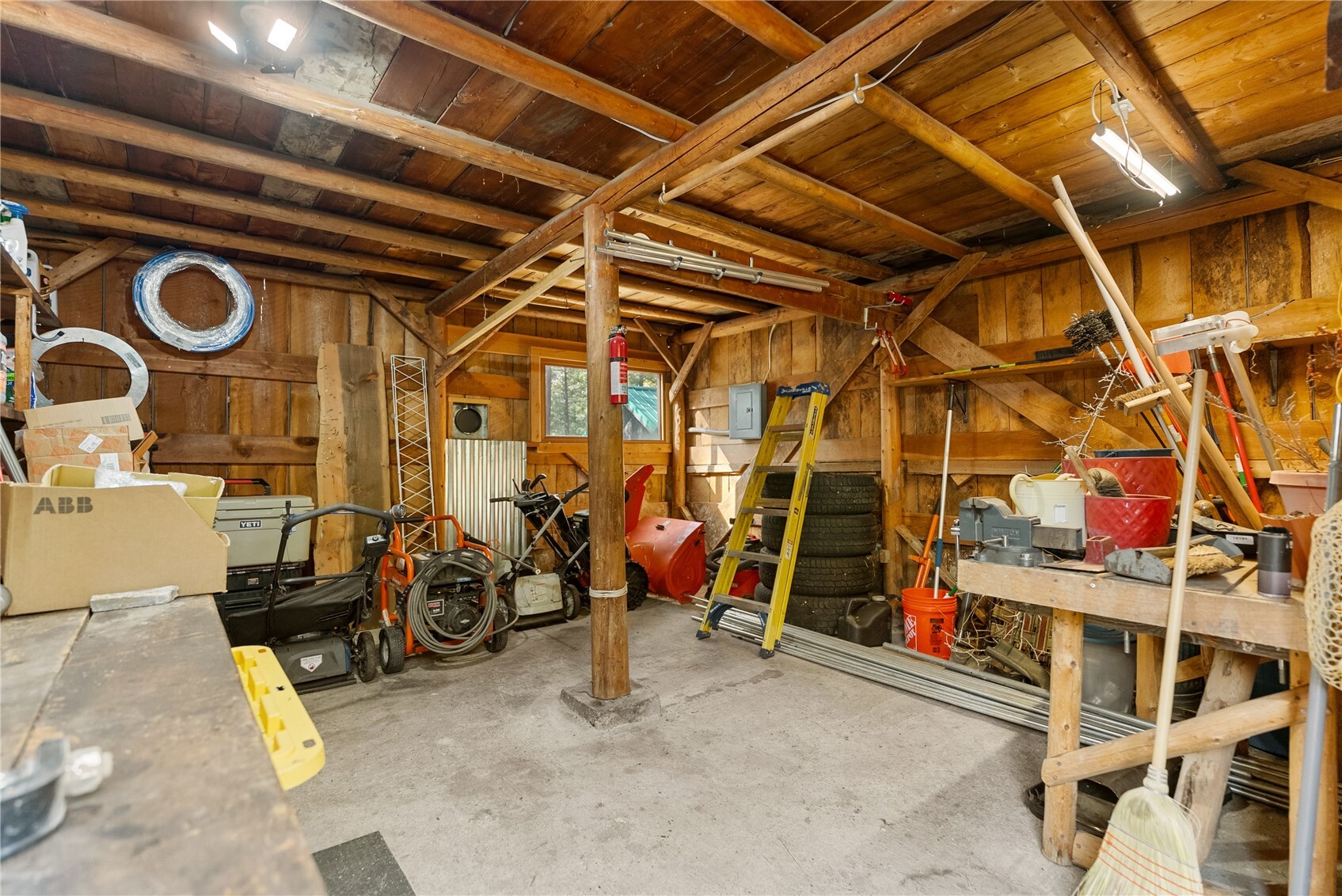 51 D E Buttermilk Creek Road Property Photo 26