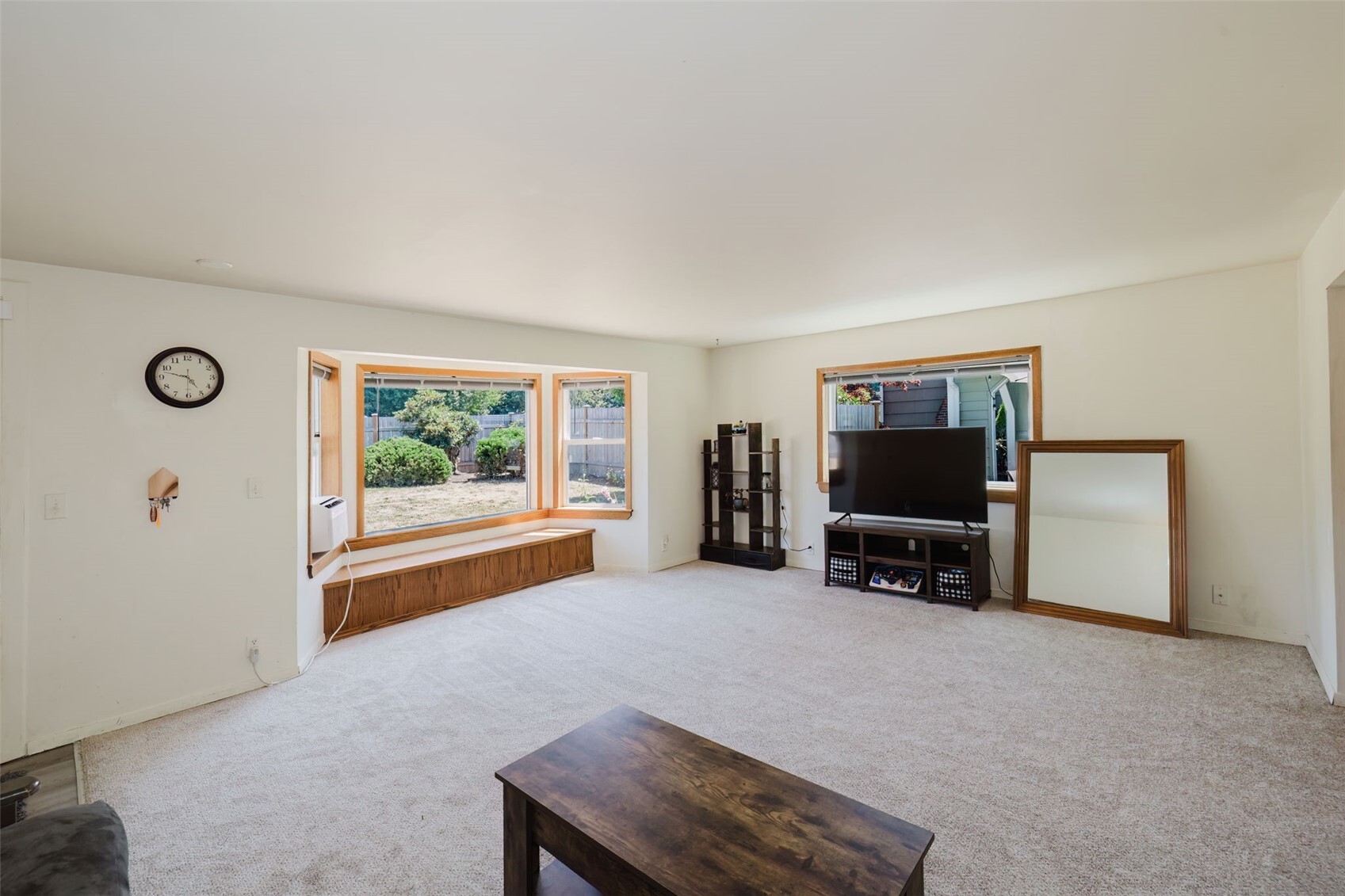 143 Dora Property Photo 4