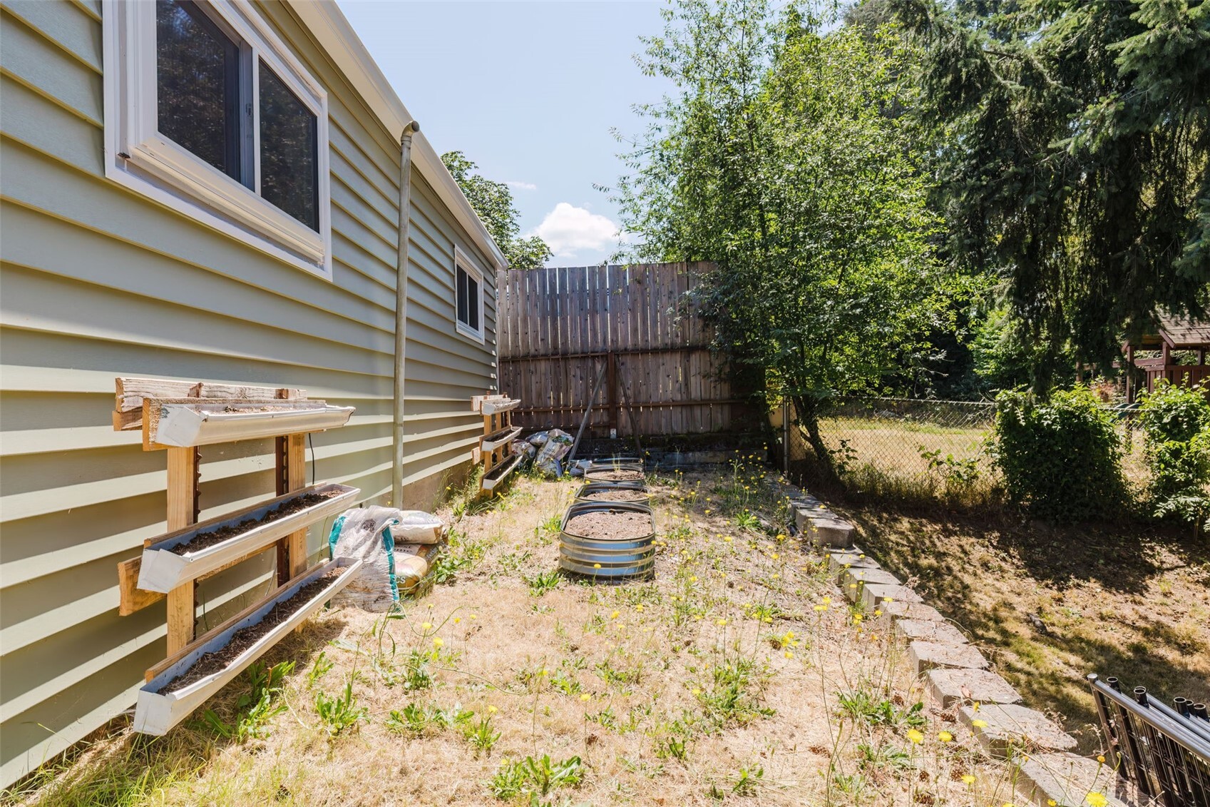143 Dora Property Photo 37