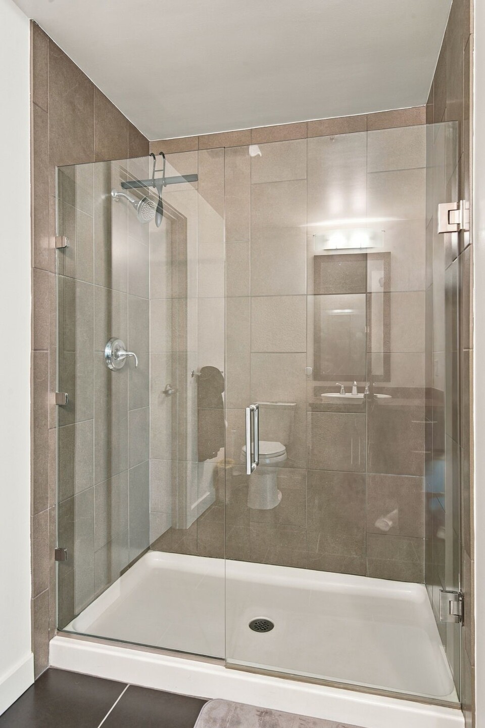 900 Lenora Street W901 Property Photo 22