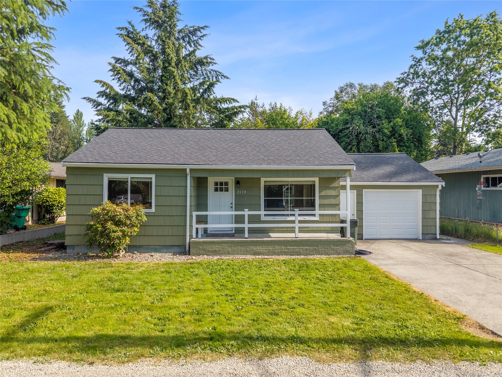 2110 Jackson Avenue Property Photo 1