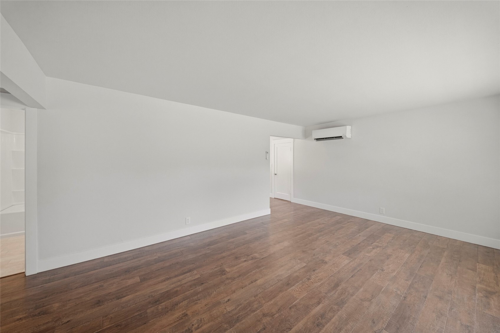 2110 Jackson Avenue Property Photo 5