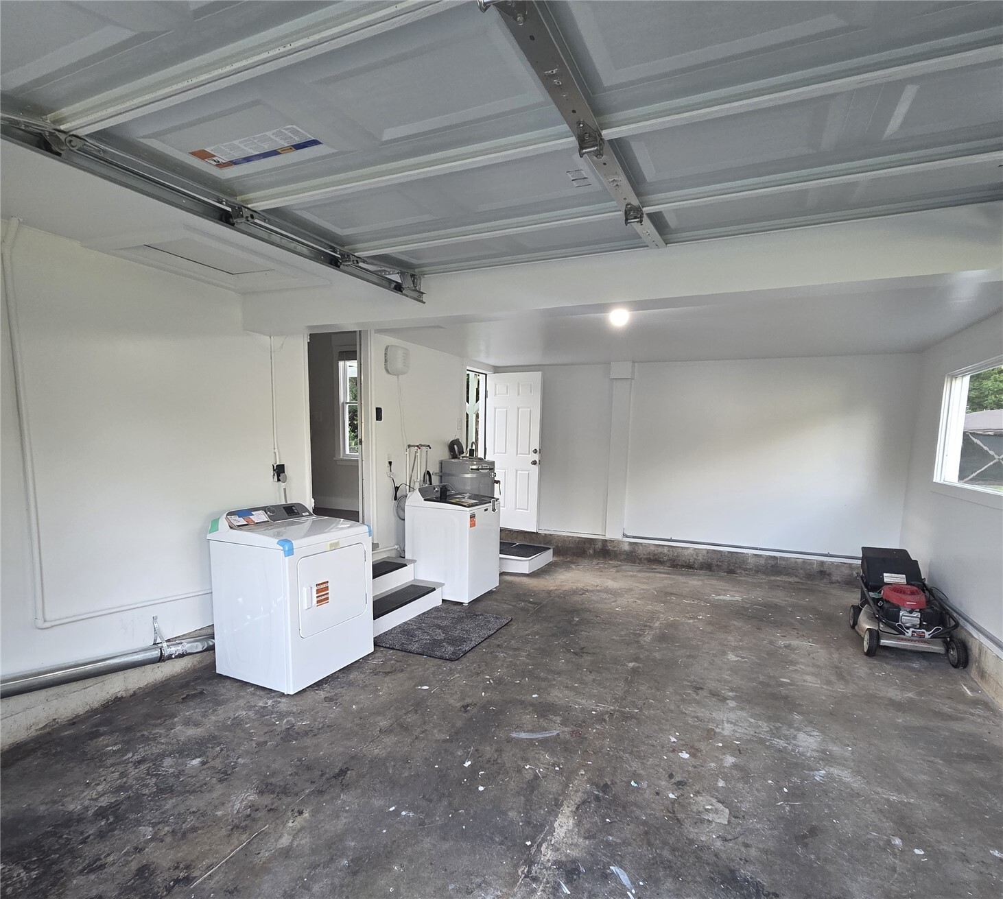 2110 Jackson Avenue Property Photo 25