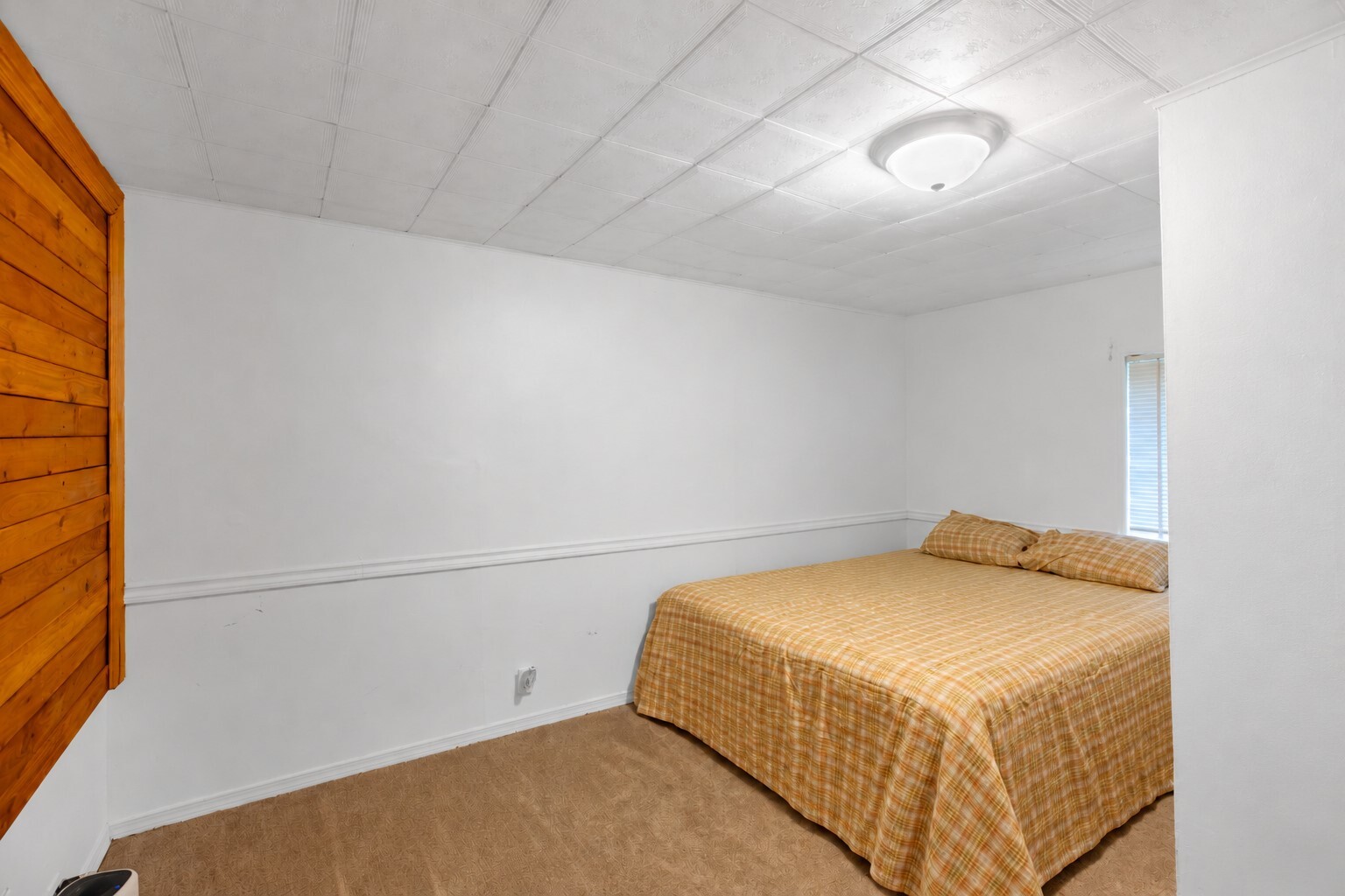 10433 1st Avenue Property Photo 10