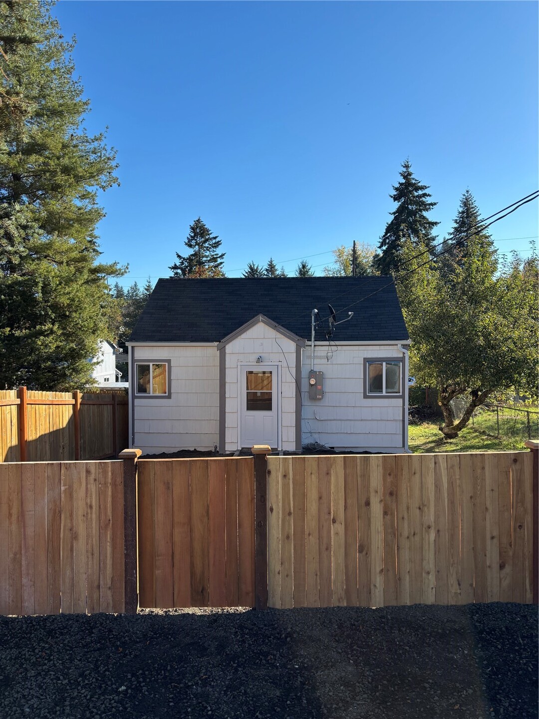 1431 Garrison Ave Property Photo 1