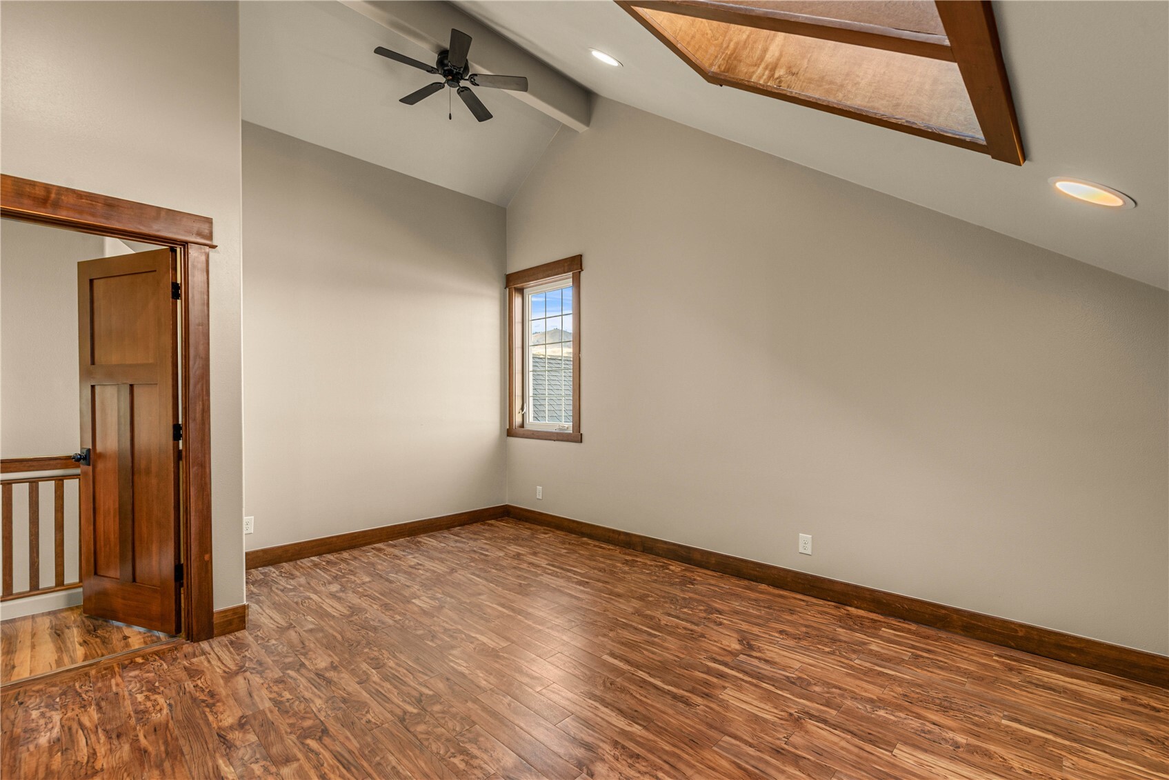 916 Easy Street Property Photo 28