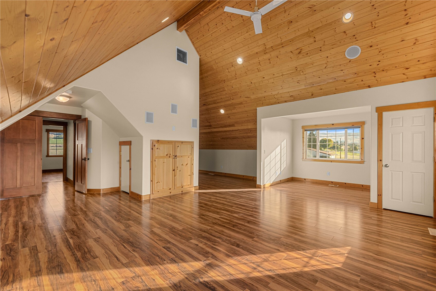 916 Easy Street Property Photo 35