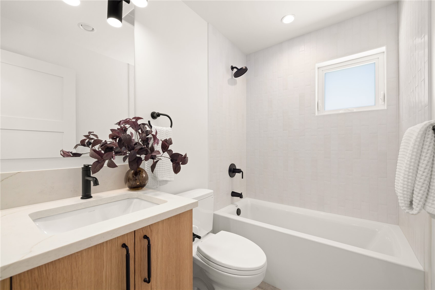 270 Fulton Street Property Photo 10