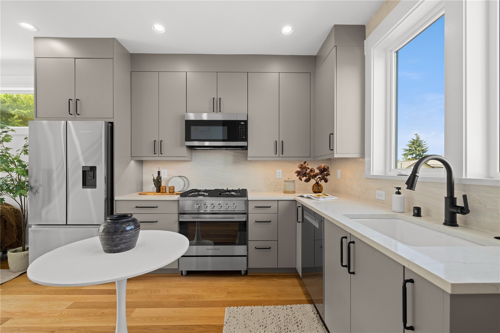 270 Fulton Street Property Photo 12