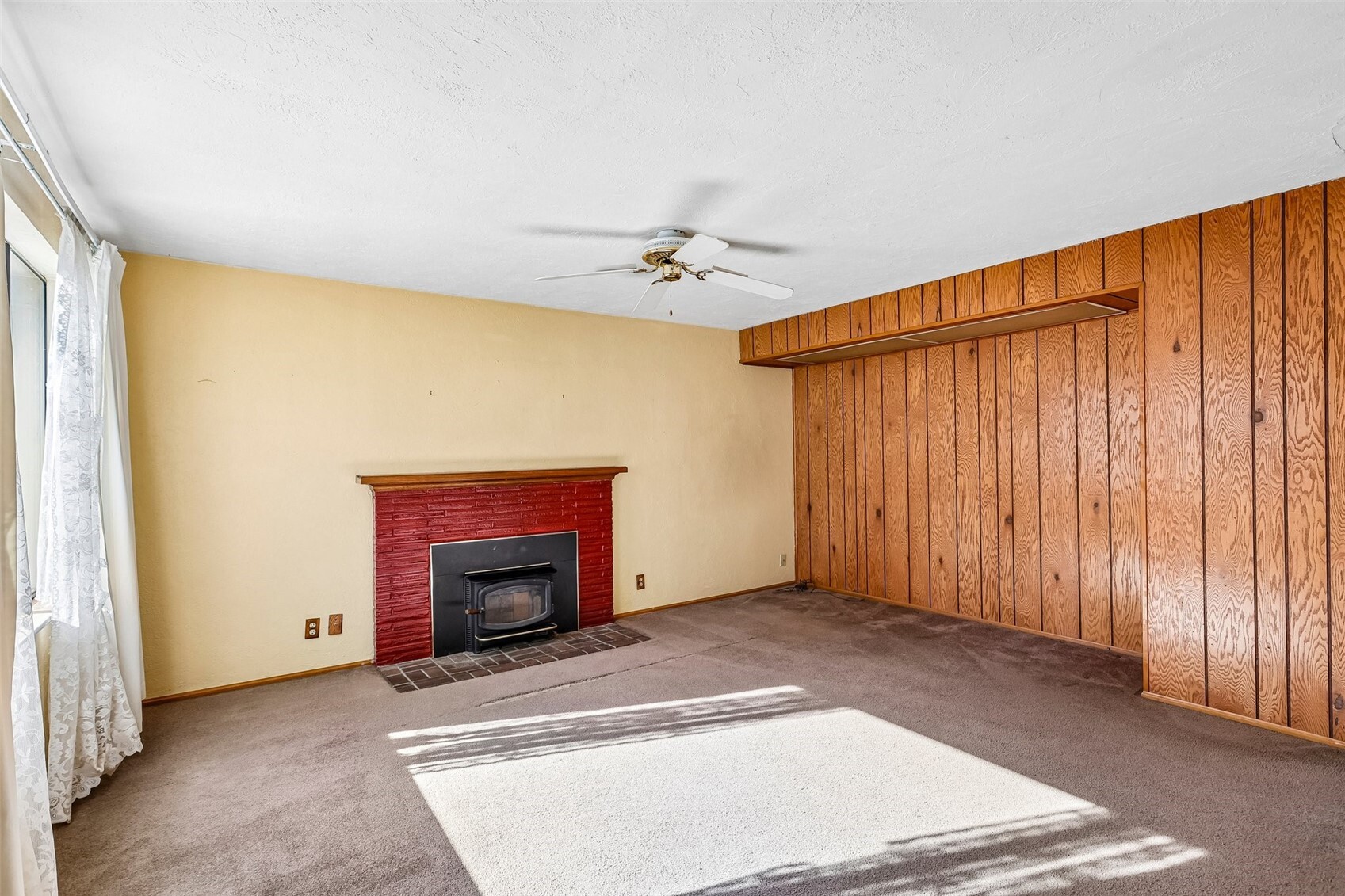 5117 243rd Street Property Photo 3