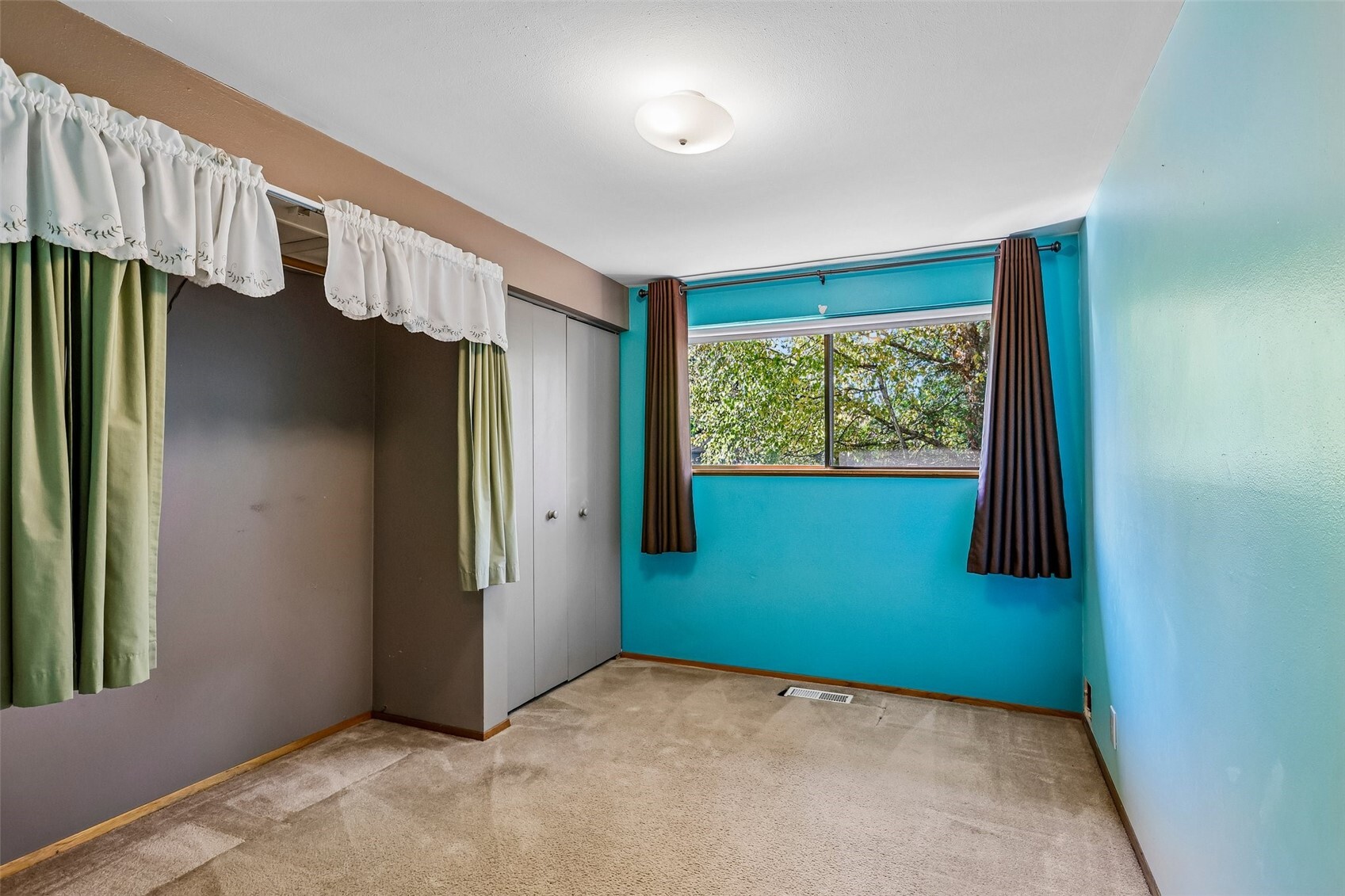 5117 243rd Street Property Photo 14