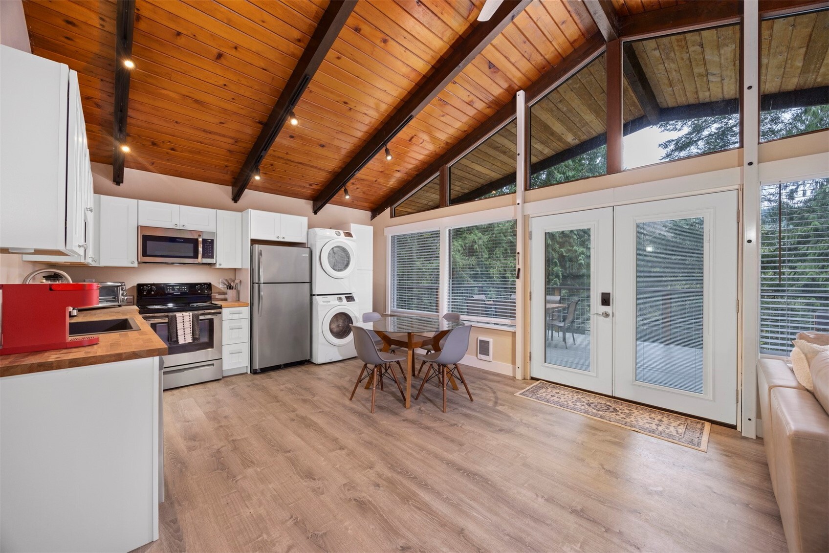 8 Alder Court Property Photo 4