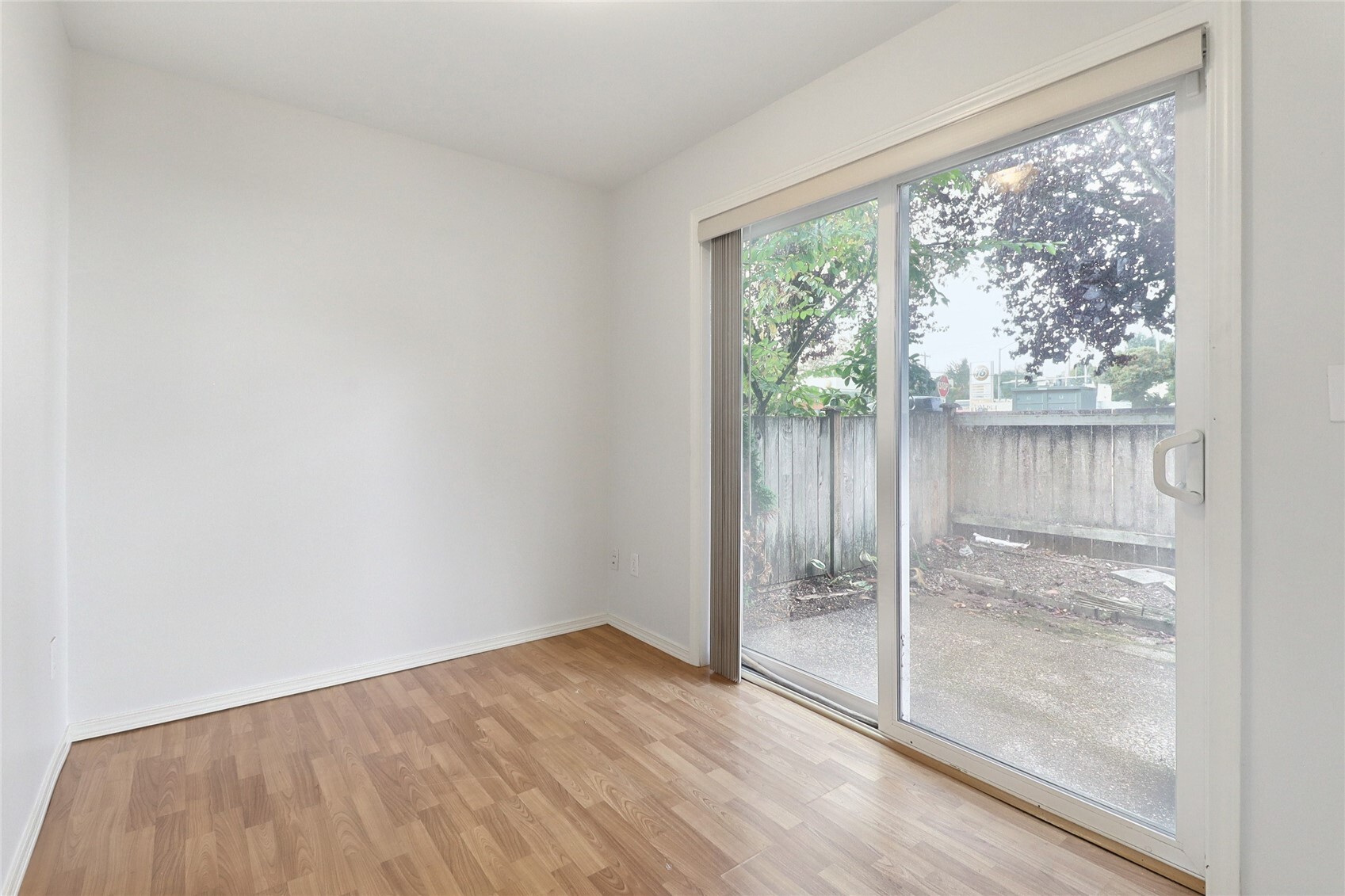 8504 Nesbit Avenue Property Photo 15
