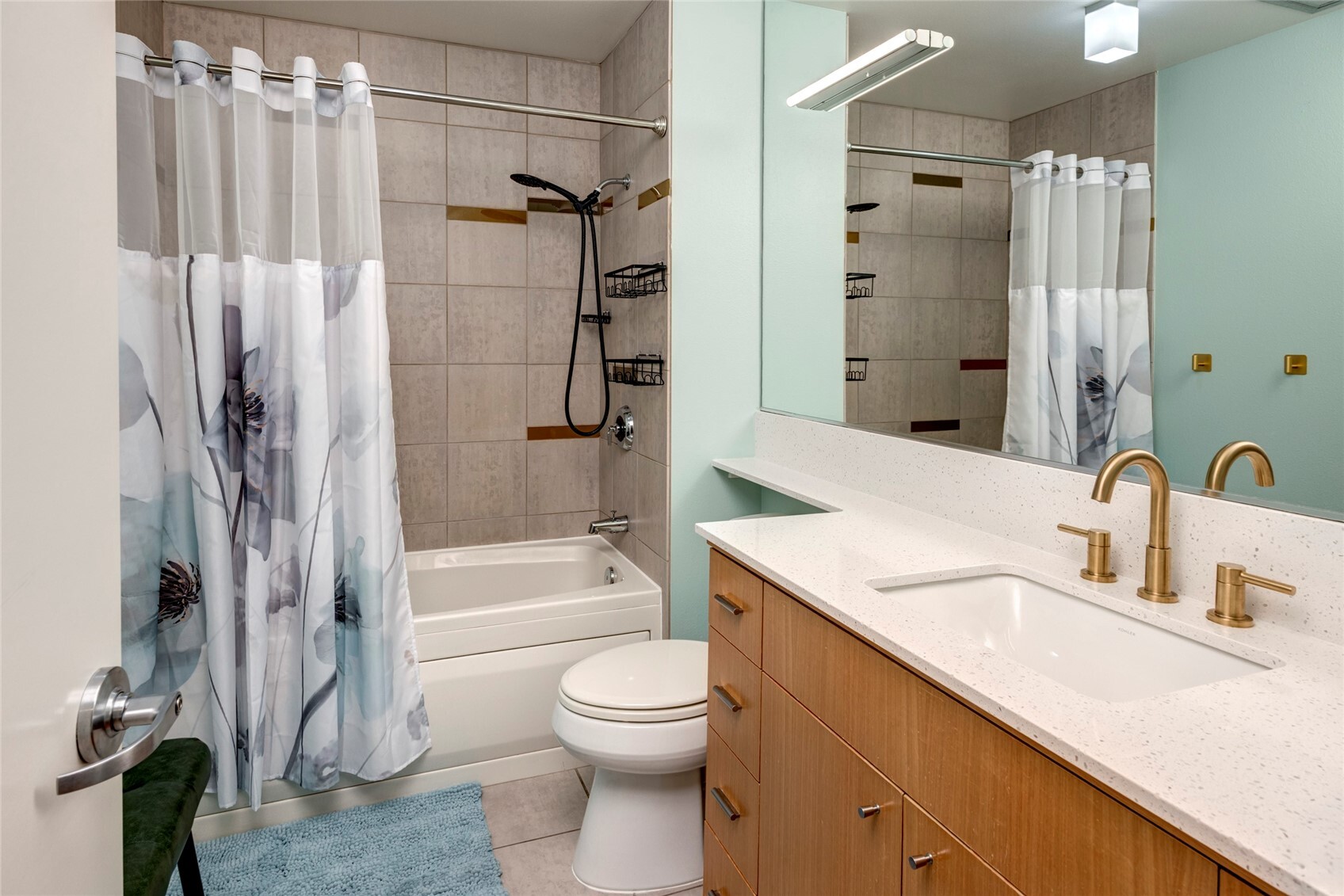 17 W Mercer Street 104 Property Photo 19