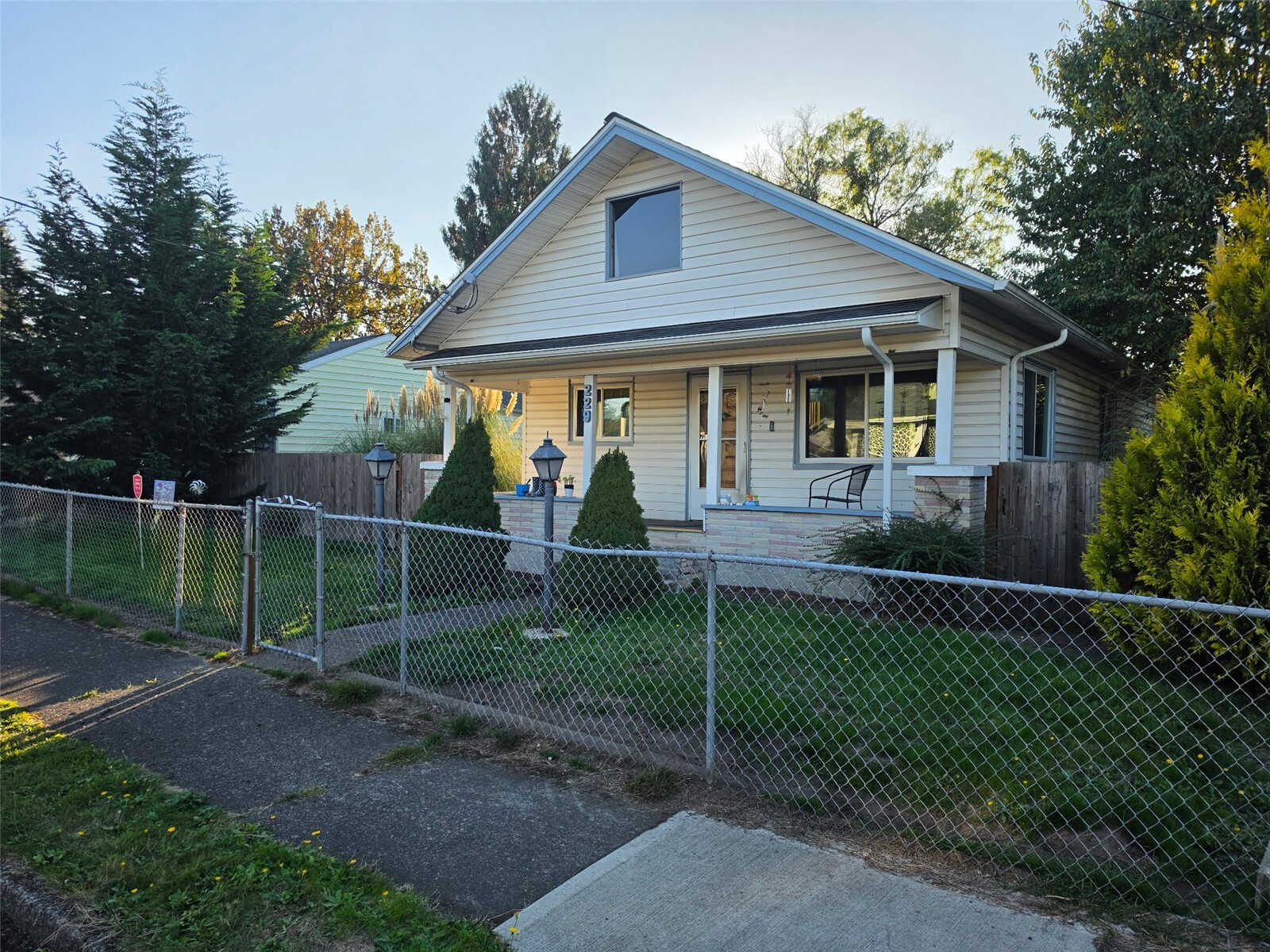 229 Pike Street Property Photo 1