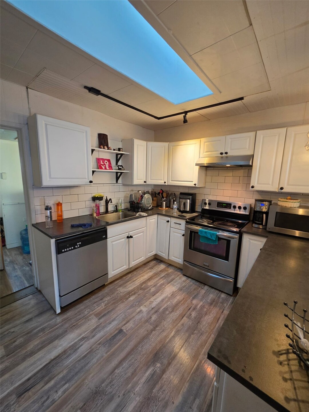 229 Pike Street Property Photo 3