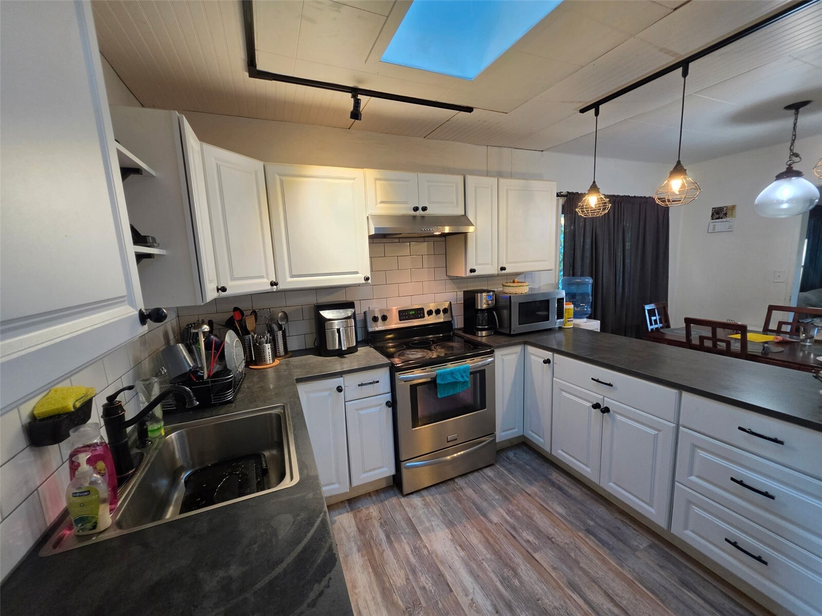 229 Pike Street Property Photo 4