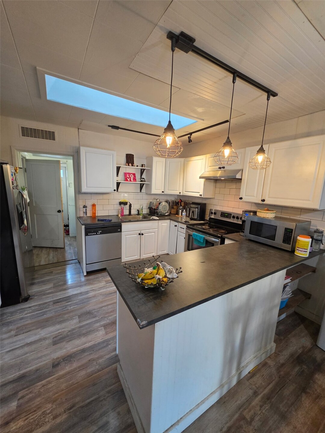 229 Pike Street Property Photo 6