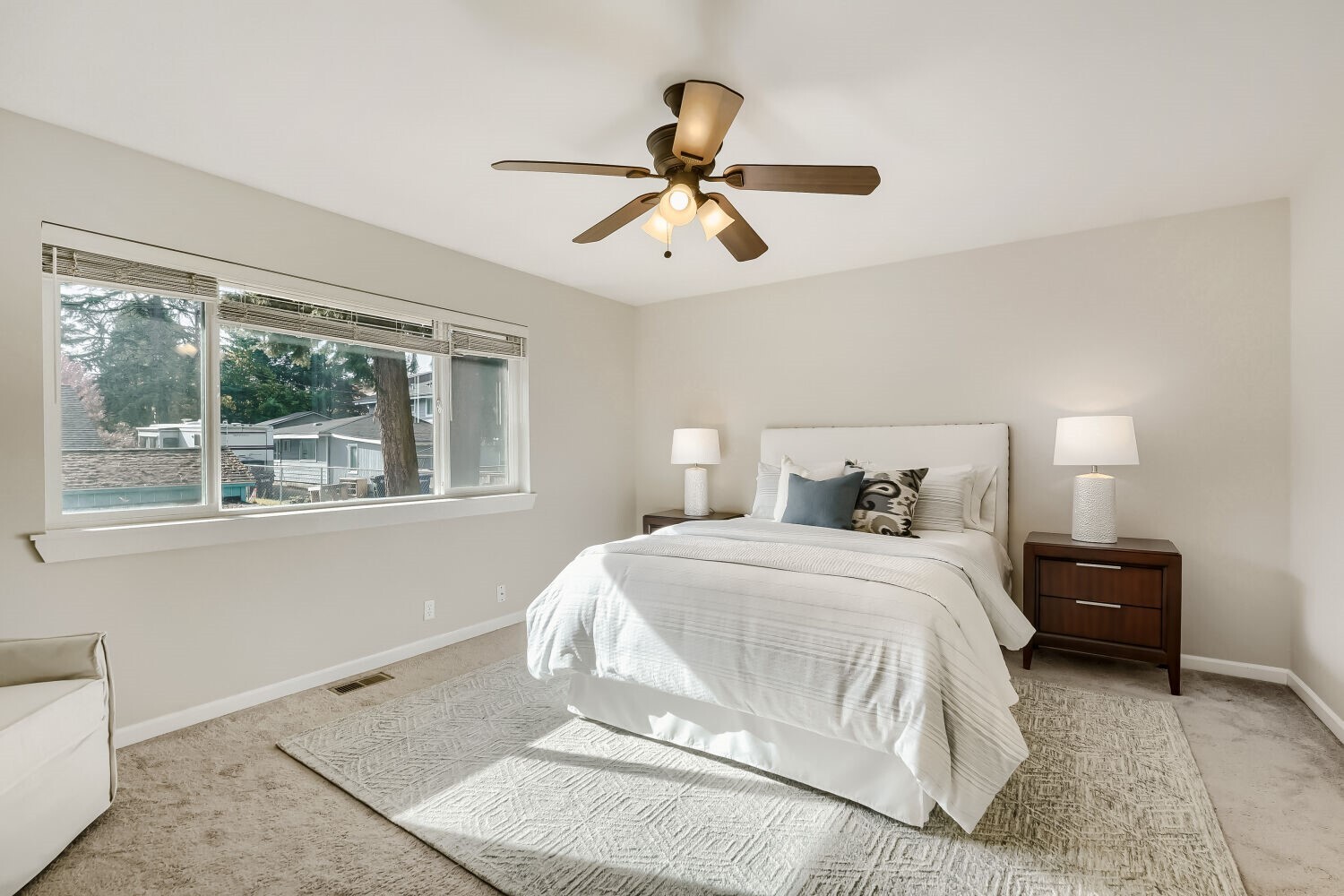 1033 S 128th Street Property Photo 6