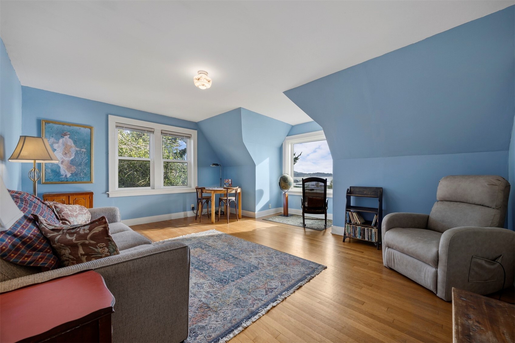 3041 Eldridge Avenue Property Photo 23