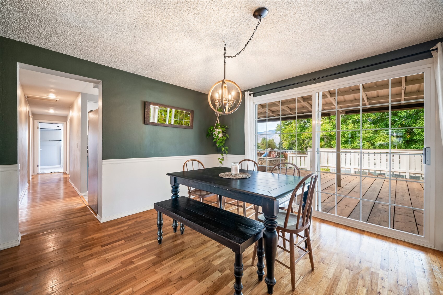 344 N Joseph Avenue Property Photo 11