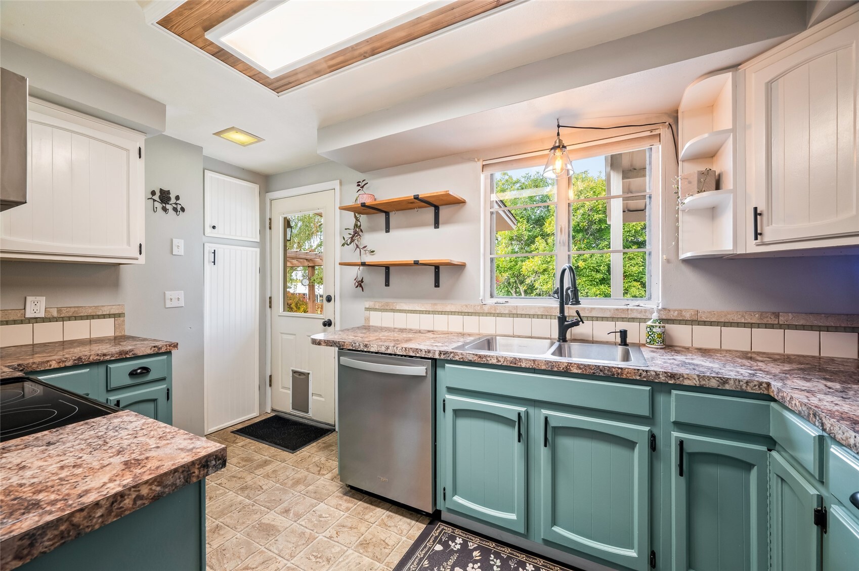 344 N Joseph Avenue Property Photo 14