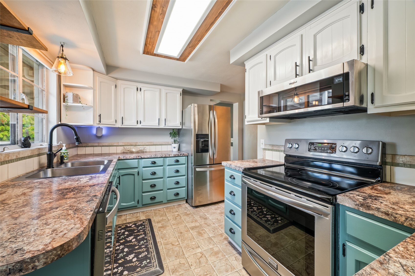 344 N Joseph Avenue Property Photo 16