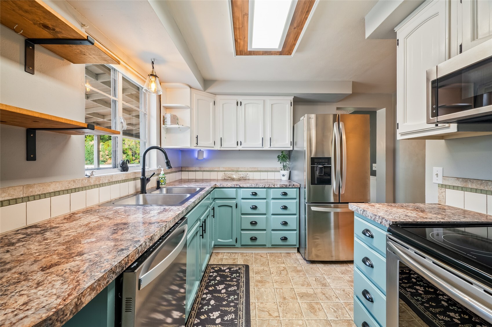344 N Joseph Avenue Property Photo 17