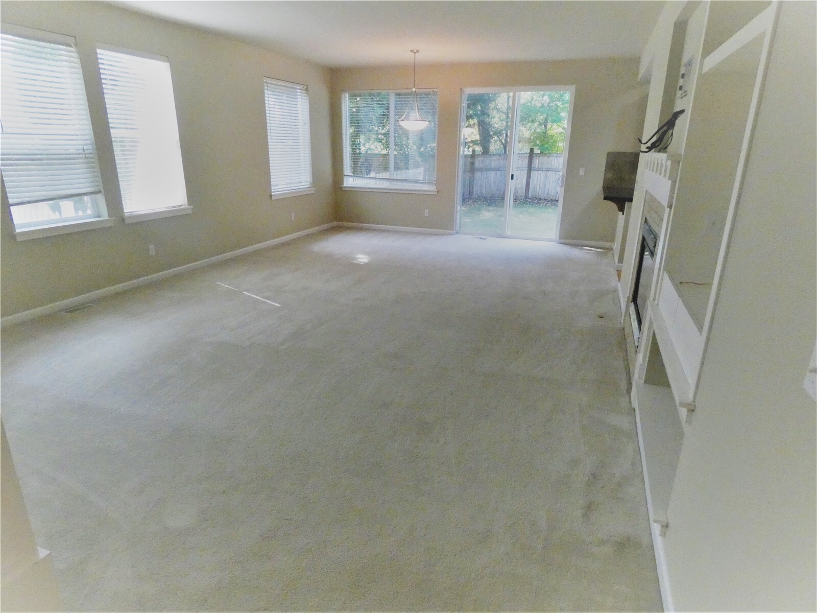 8549 233rd Place Property Photo 2