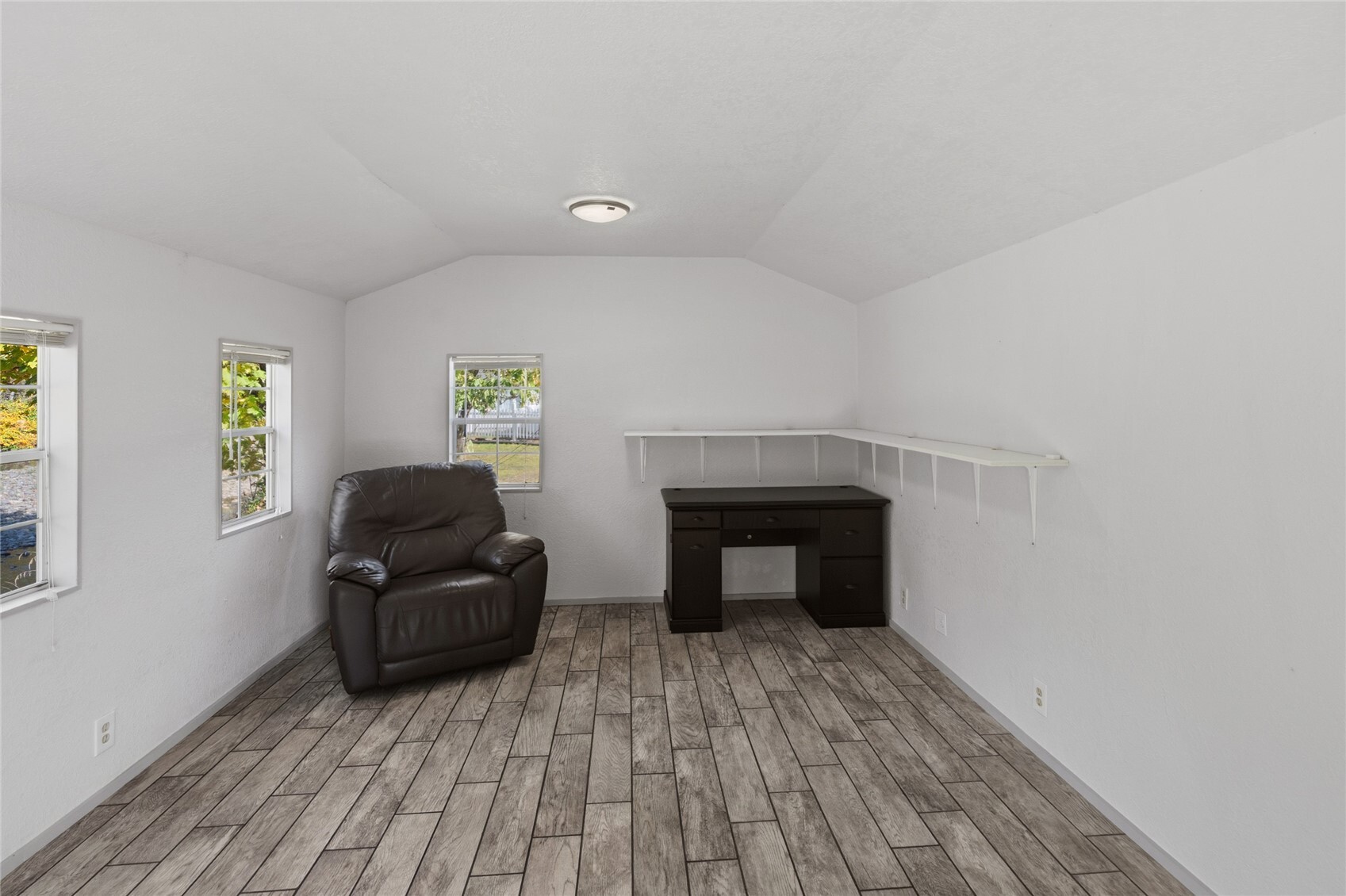 135 River Way Property Photo 36