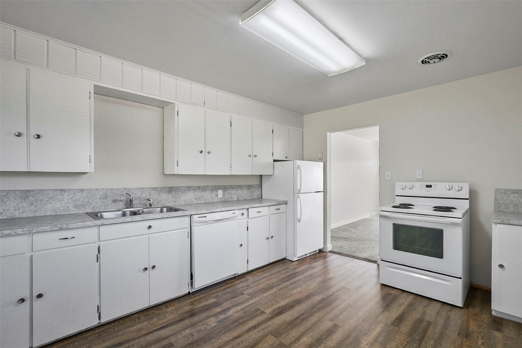 5615 Beverly Lane Property Photo 12