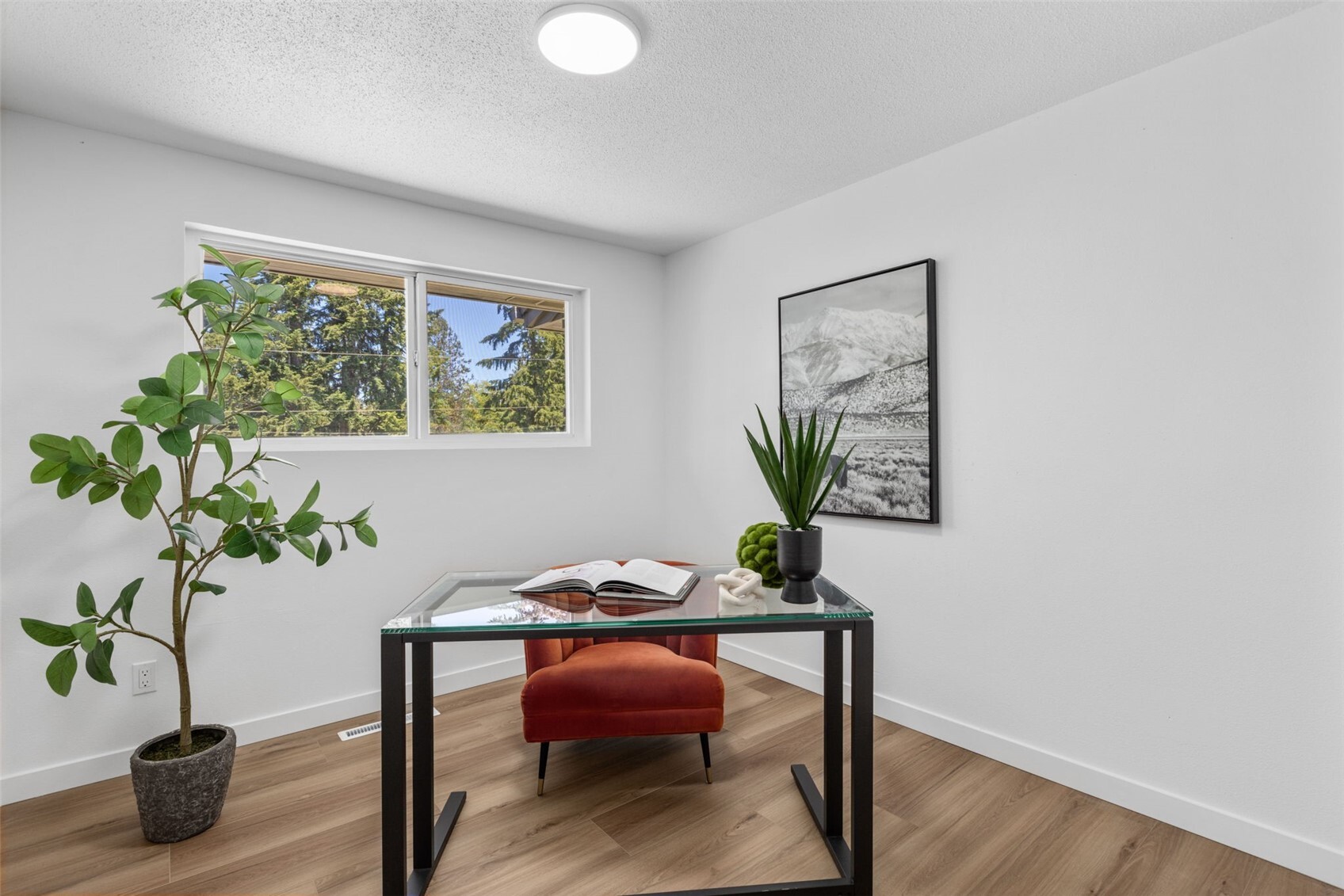 8712 Wildwood Avenue Property Photo 16